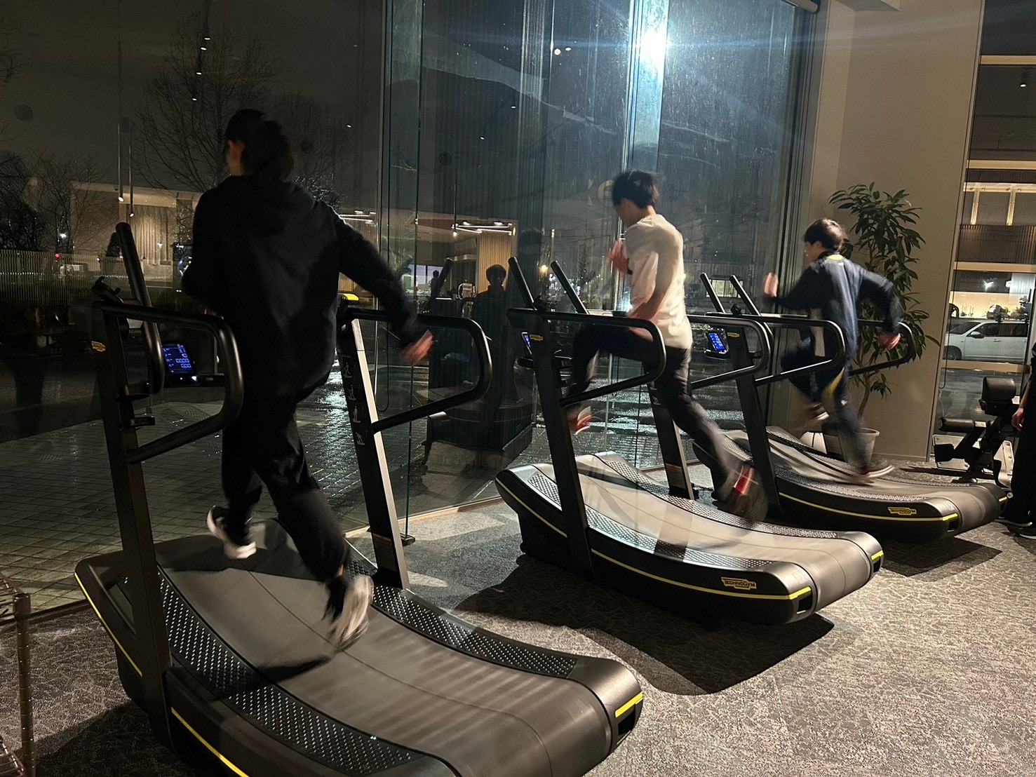 3月4日(火)🐶エリート育成&アスリート😺